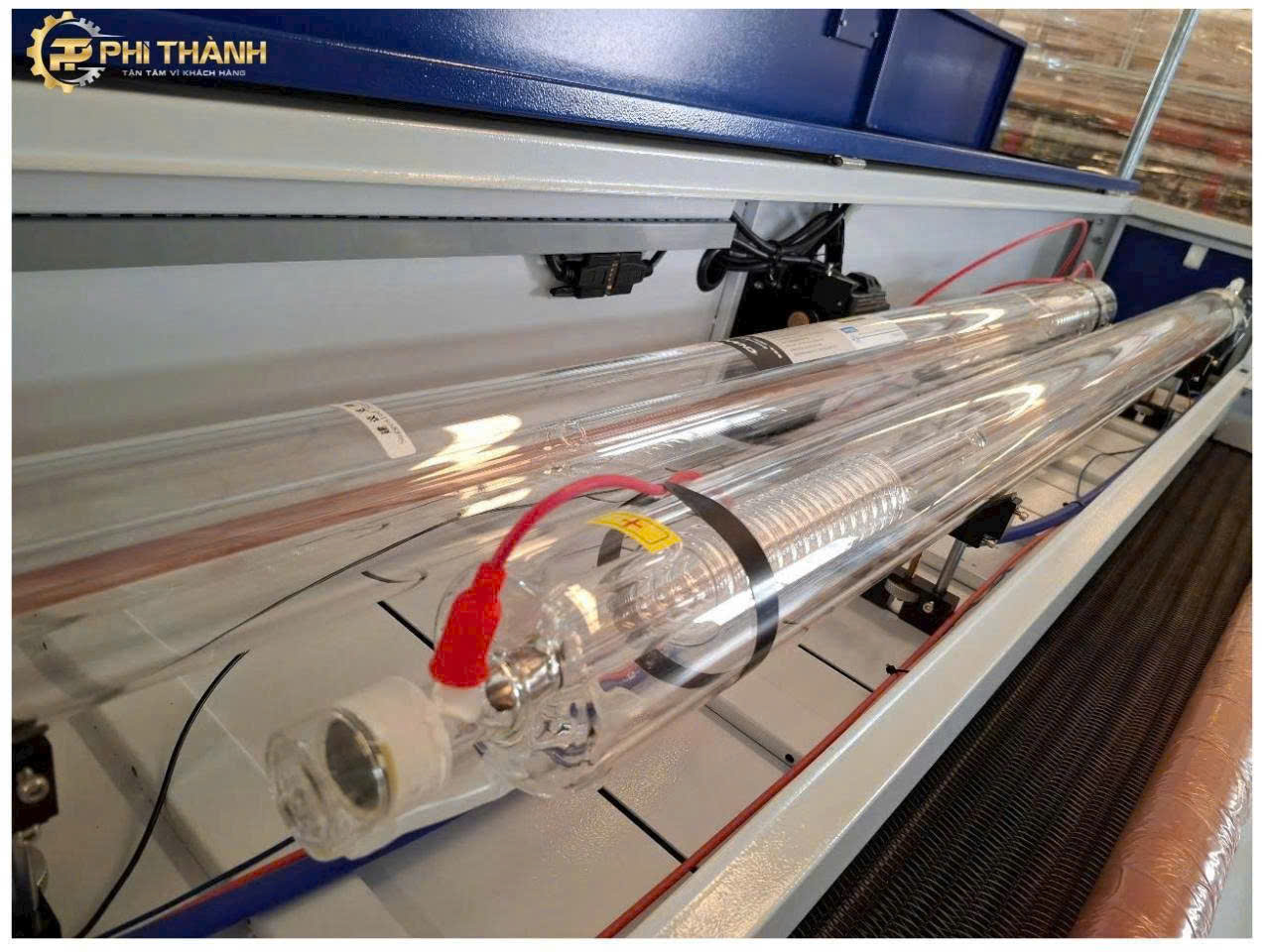 ống laser co2.jpg 2 ống laser co2 tại hồ chí minh