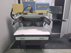 Máy laser khắc vải quần jean DF-1 cho ngành may mặc